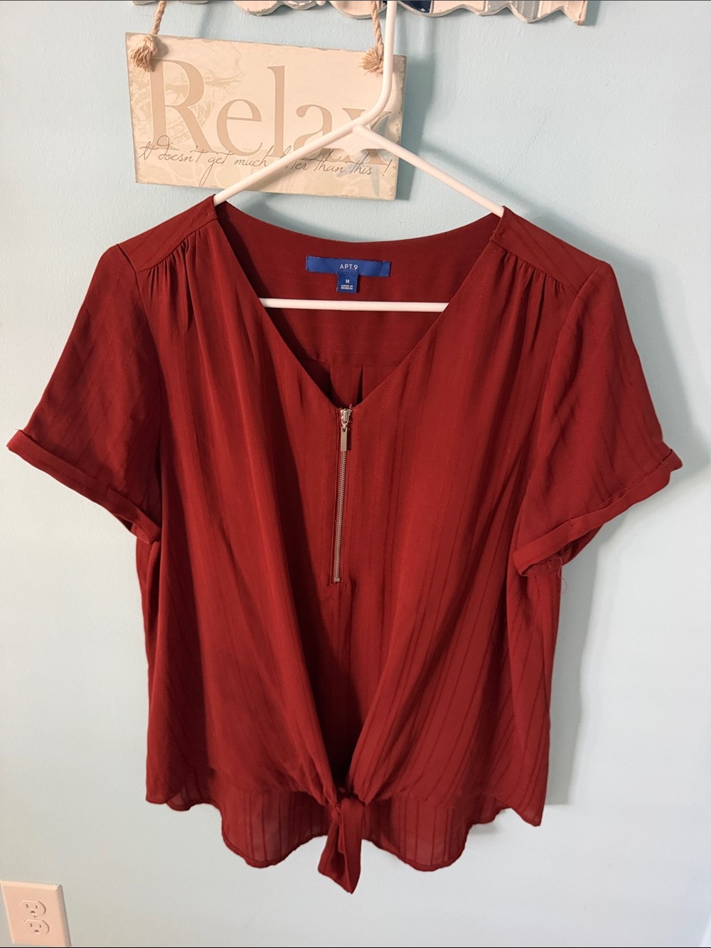 Apt. 9 Women's Tie-Front V-Neck Top size M